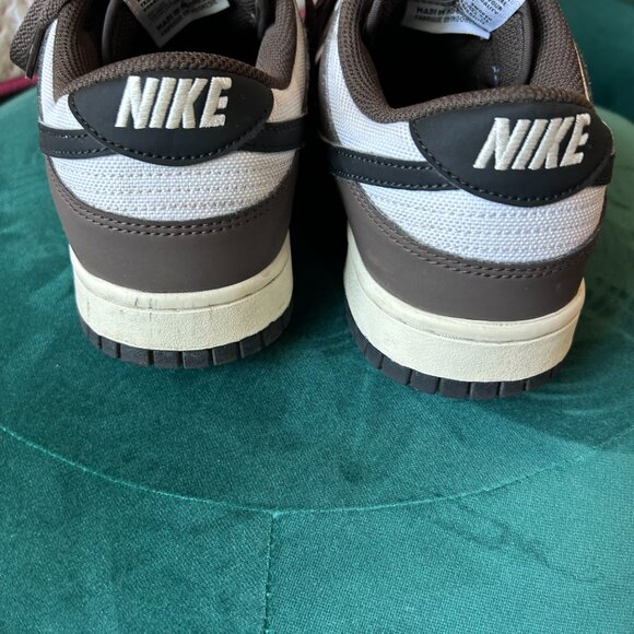 Nike Dunks - Mens 10 - Brown and white - Picture 5 of 8